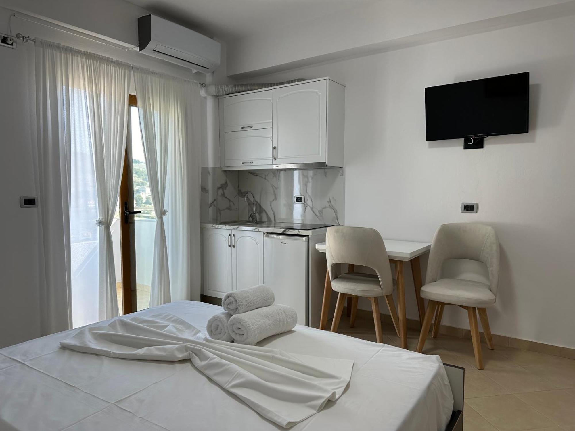 Rama Apartments Sarande Exterior photo